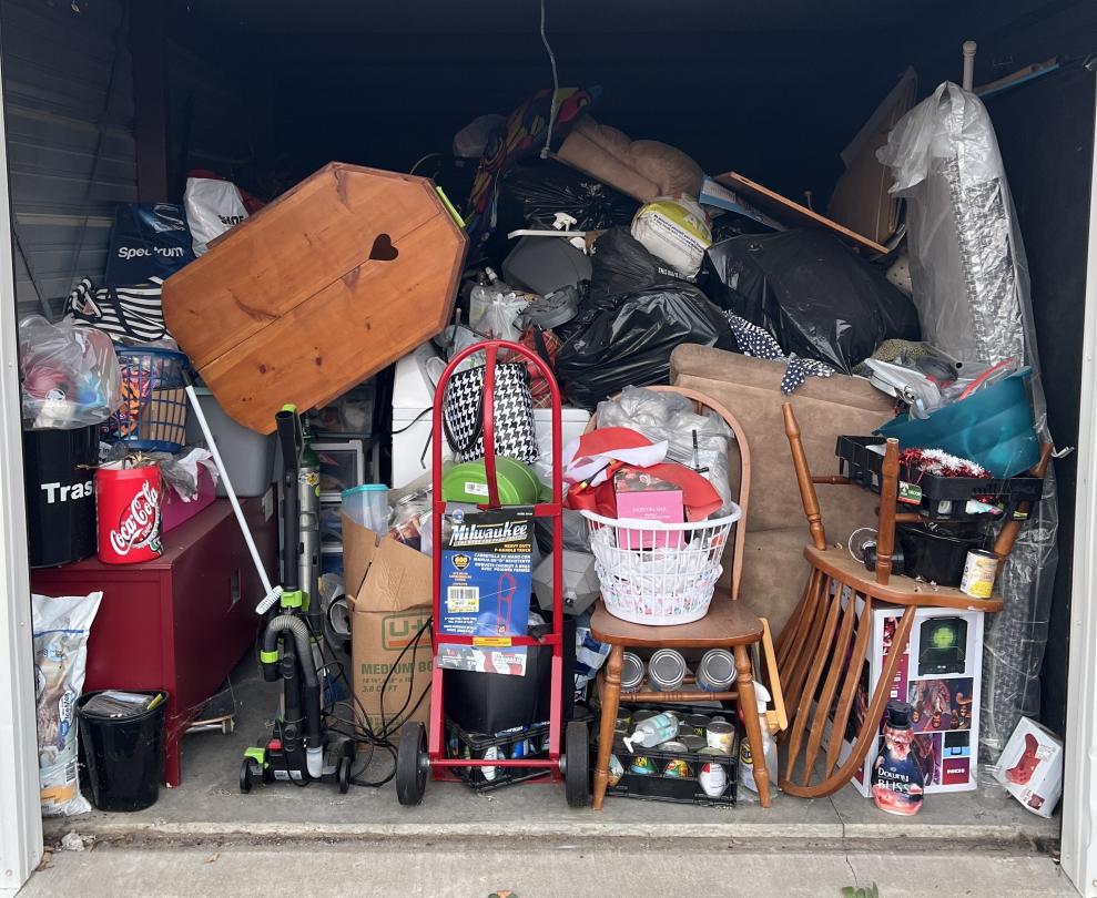 Storage Unit Auction in Cape Girardeau, MO at Red Dot Storage 61 ends on 29th November, 2023 10